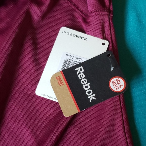 Reebok Long Sleeve Lightweight Hoodie size Medium - Picture 4 of 5